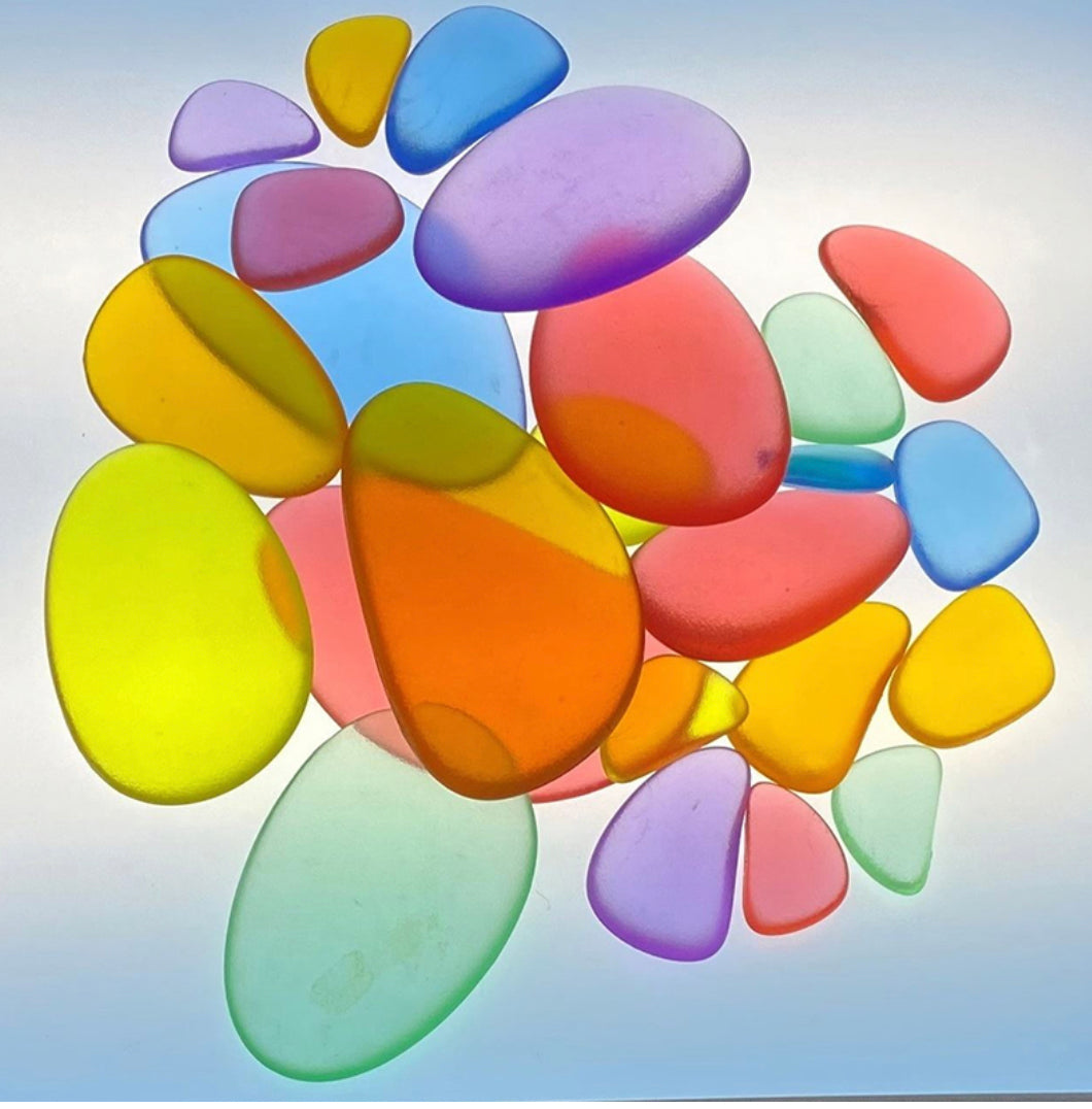 Coloured Acrylic Pebbles (30 pcs)